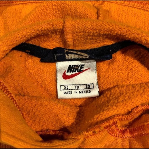 Vintage 90’s Nike Hoodie - Picture 4 of 4